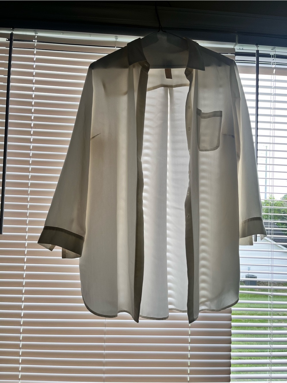 Chicos White Button-Up Blouse